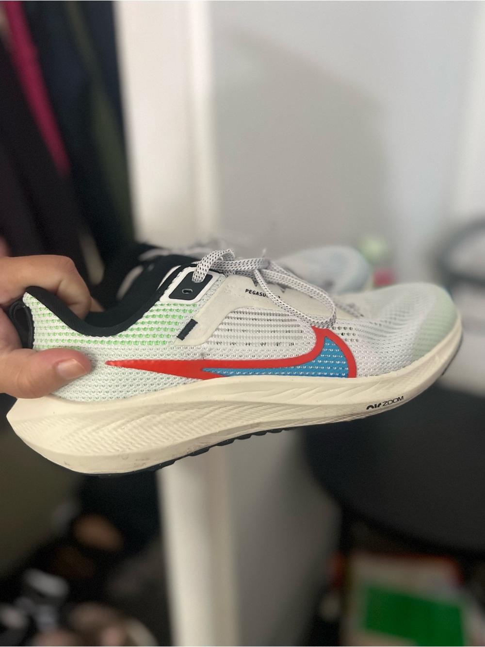 Nike Running Shoe - White with Red & Blue Swoosh*** FLASHH SALEEE***